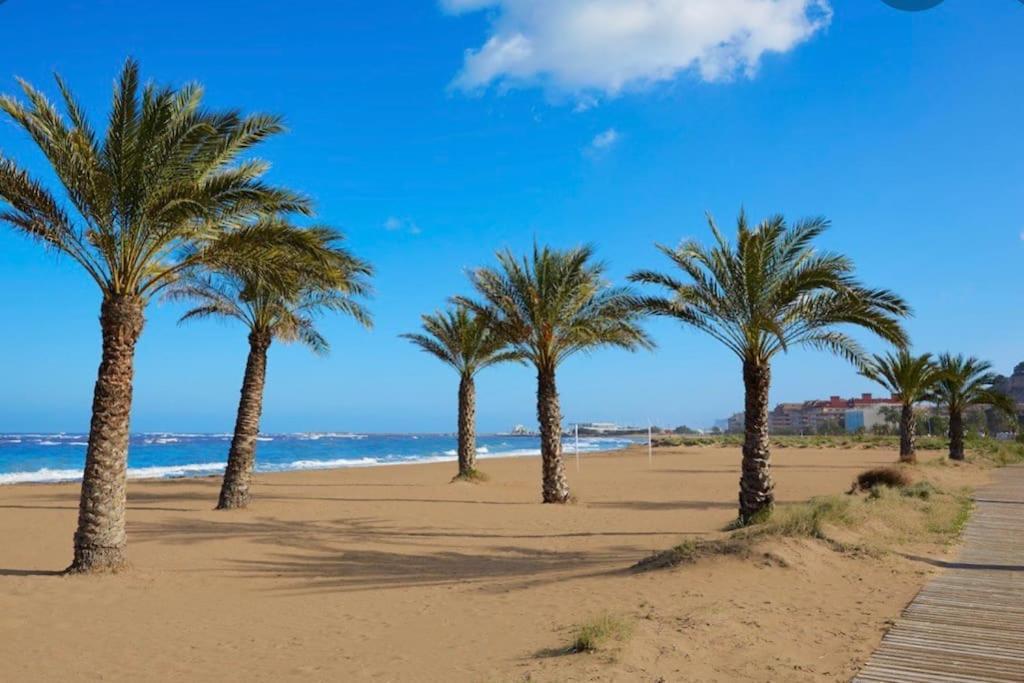 Apartamento En Primera Linea De Playa Denia Kültér fotó