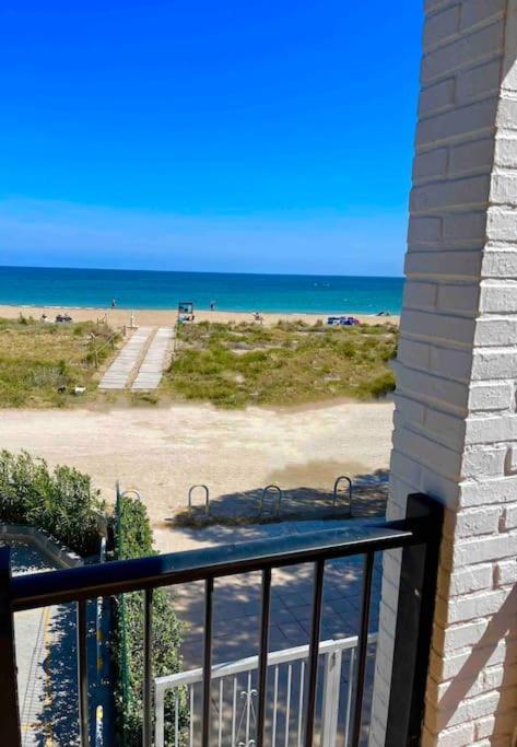 Apartamento En Primera Linea De Playa Denia Kültér fotó